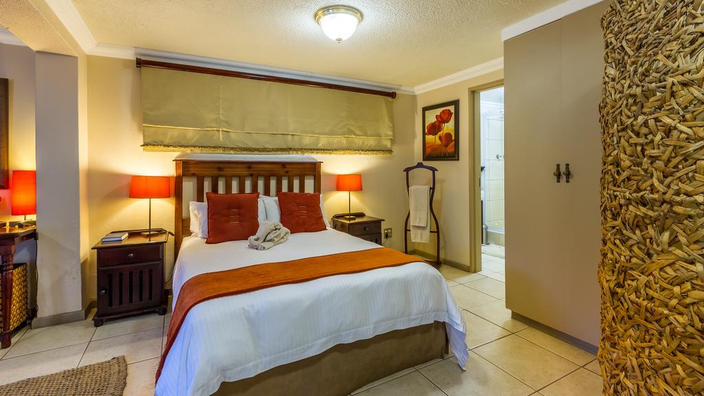 Joern'S Gaestehaus Mbombela Room photo
