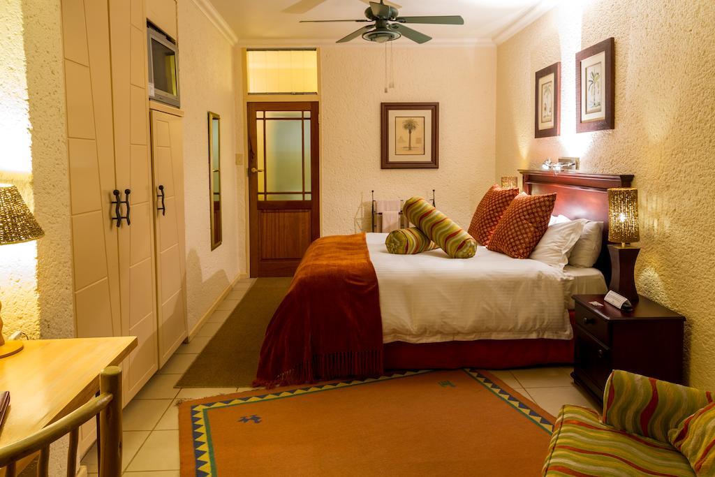 Joern'S Gaestehaus Mbombela Room photo